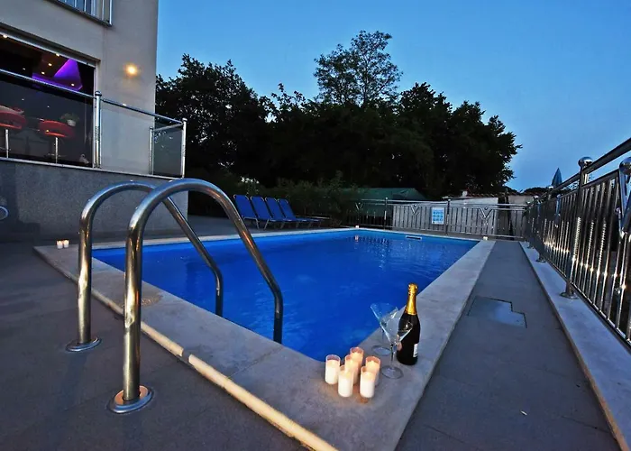 瓦莱里奥别墅 别墅 波雷奇