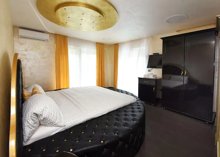 瓦莱里奥别墅 波雷奇